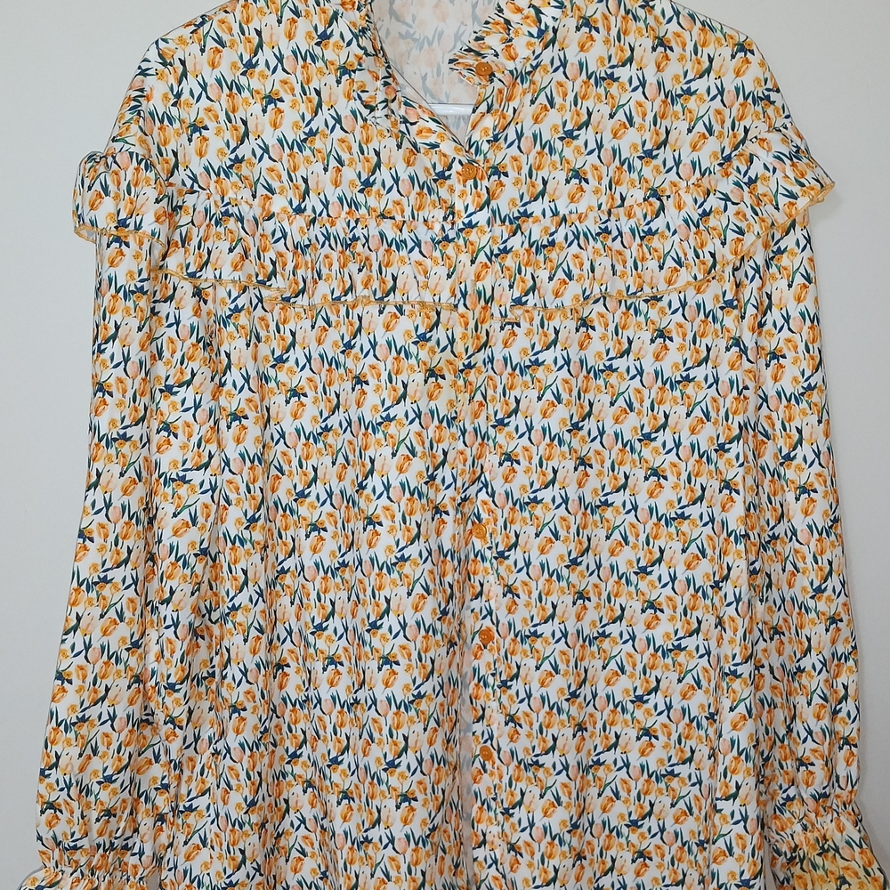 Chic Floral Blouse - Yellow and White